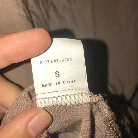 Button Down☑️ - Picture 5 of 7